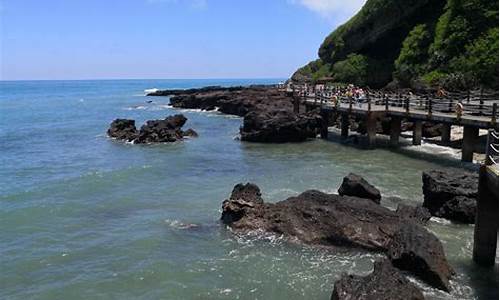 涠洲岛在哪里住宿比较方便_涠洲岛旅游攻略住宿多少钱