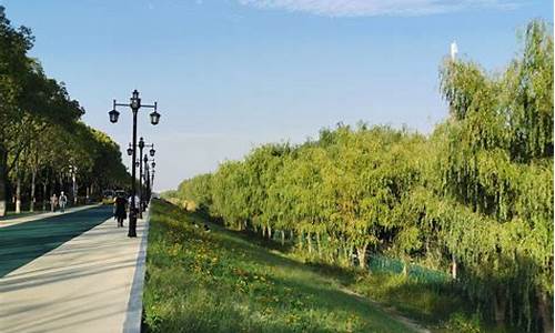 武汉汉口江滩公园红石榴主题艺术区域提升服